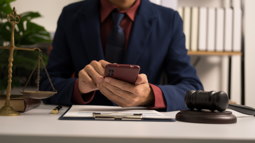 La force obligatoire du contrat : principes et applications